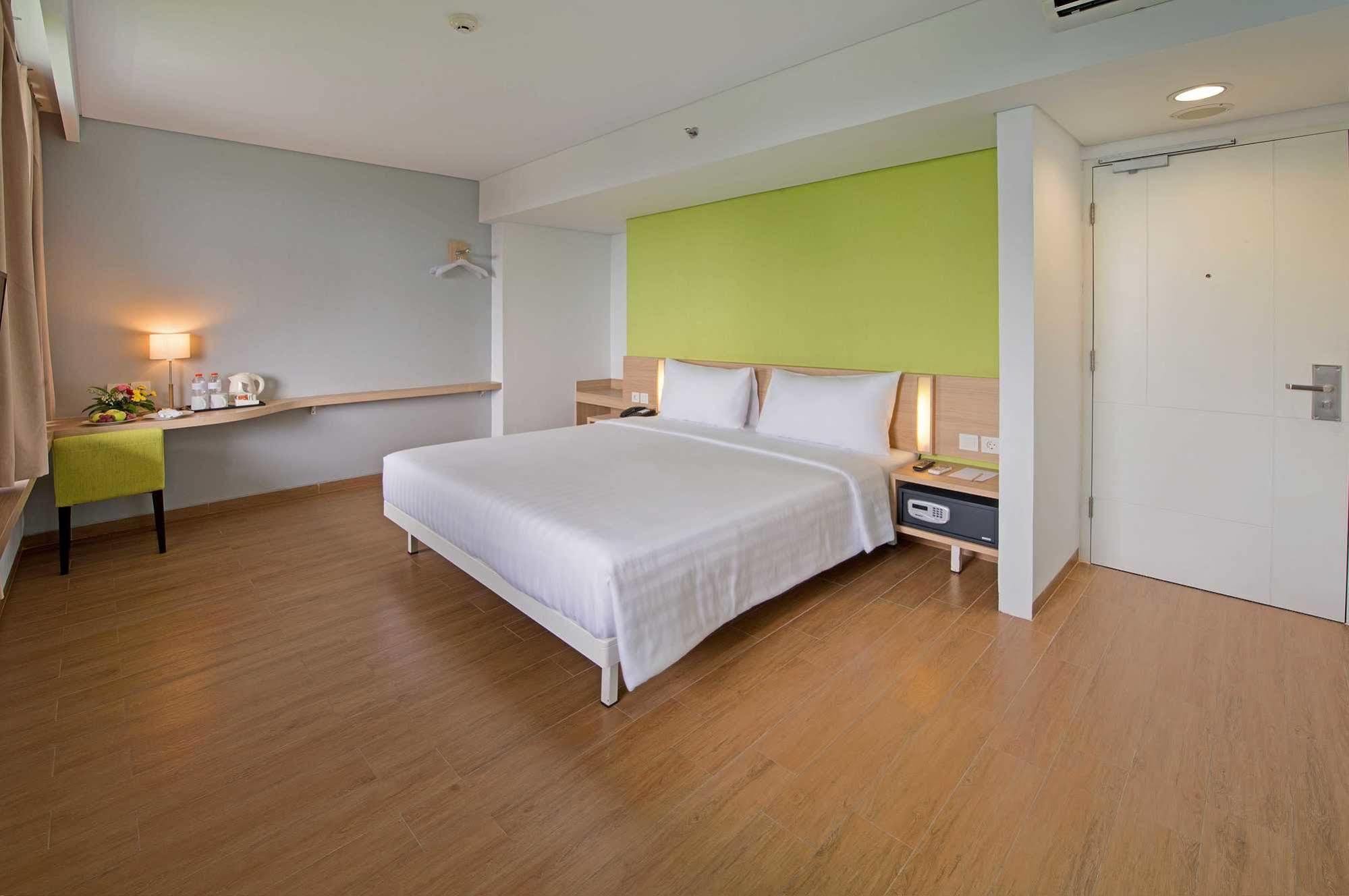 Whiz Prime Hotel Pajajaran Bogor Dış mekan fotoğraf