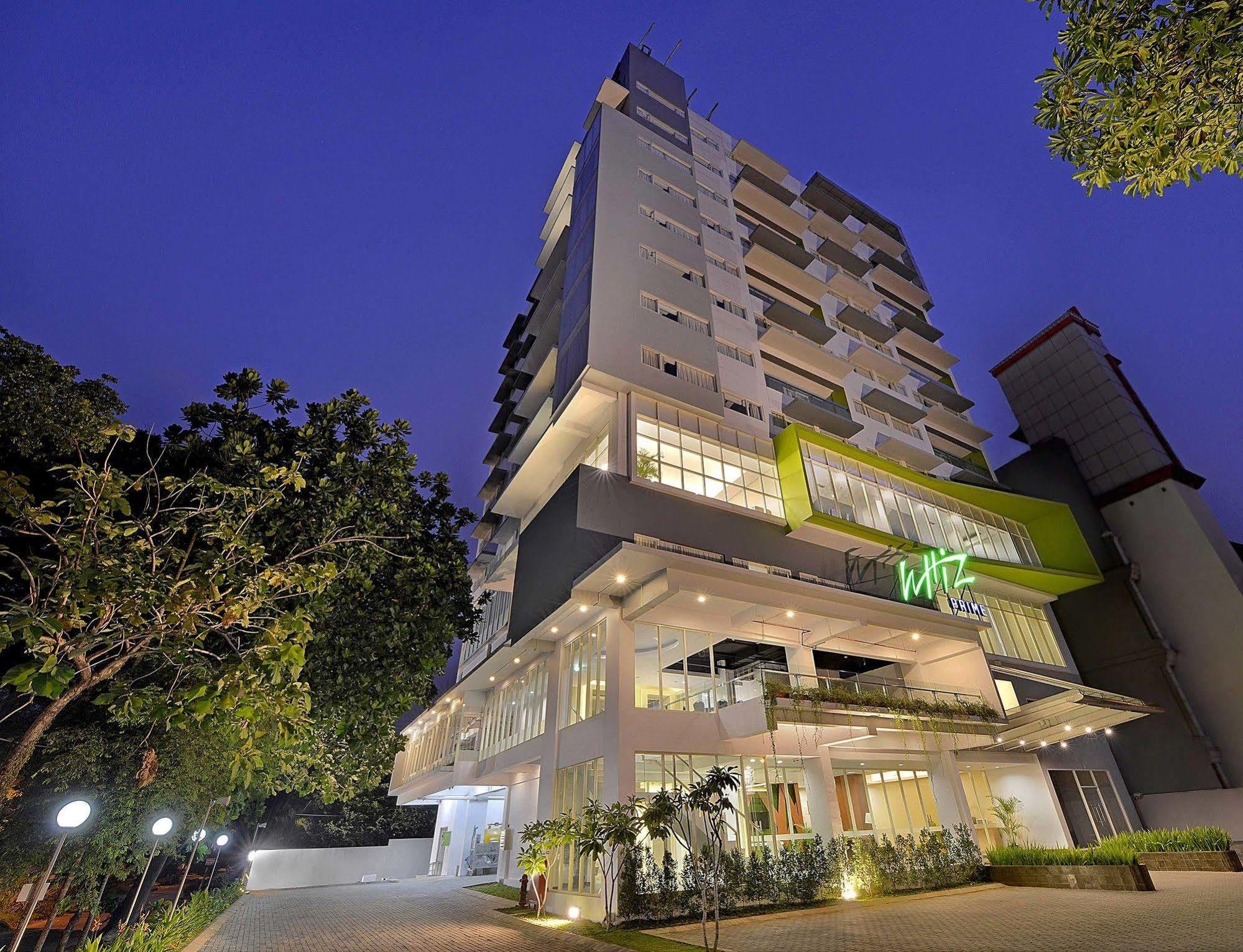 Whiz Prime Hotel Pajajaran Bogor Dış mekan fotoğraf
